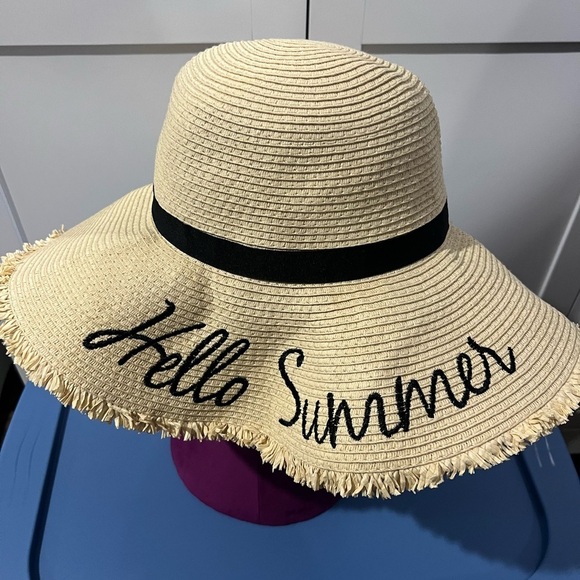 Accessories - New Hello Summer Straw Sun Hat with Black Band